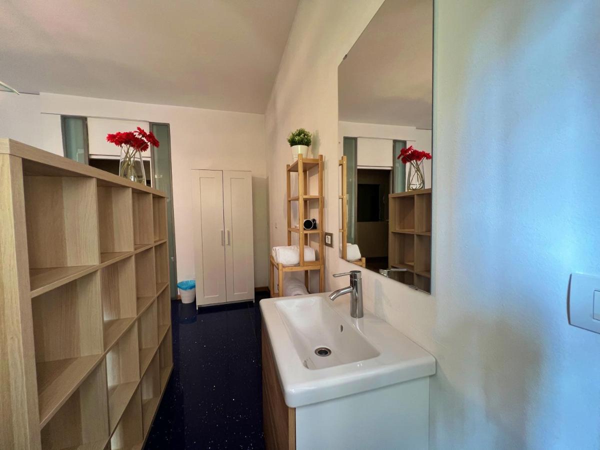Appartme Guest House Seveso 40 Milan Bagian luar foto