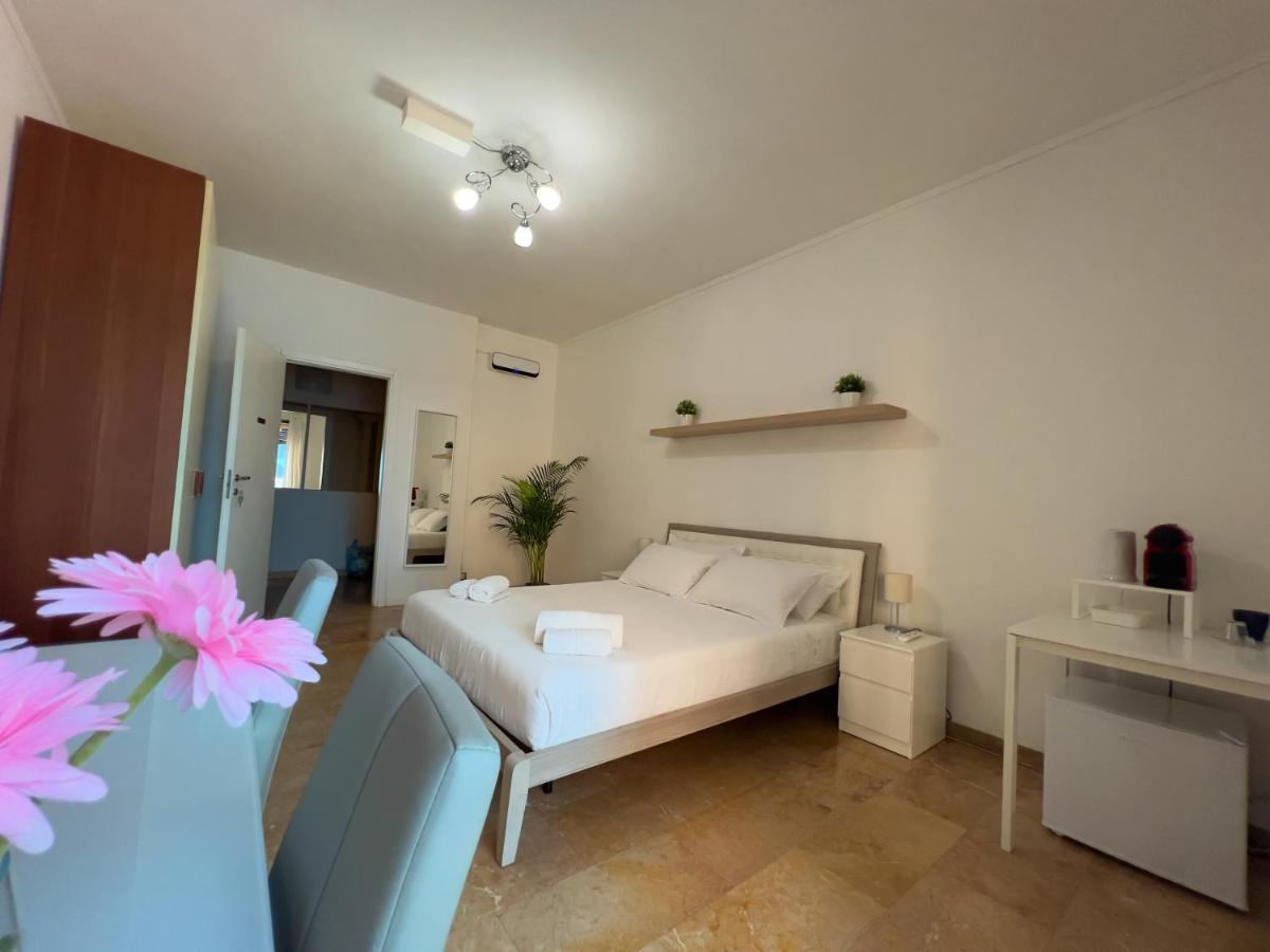 Appartme Guest House Seveso 40 Milan Bagian luar foto
