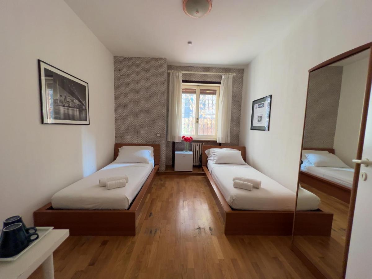 Appartme Guest House Seveso 40 Milan Bagian luar foto