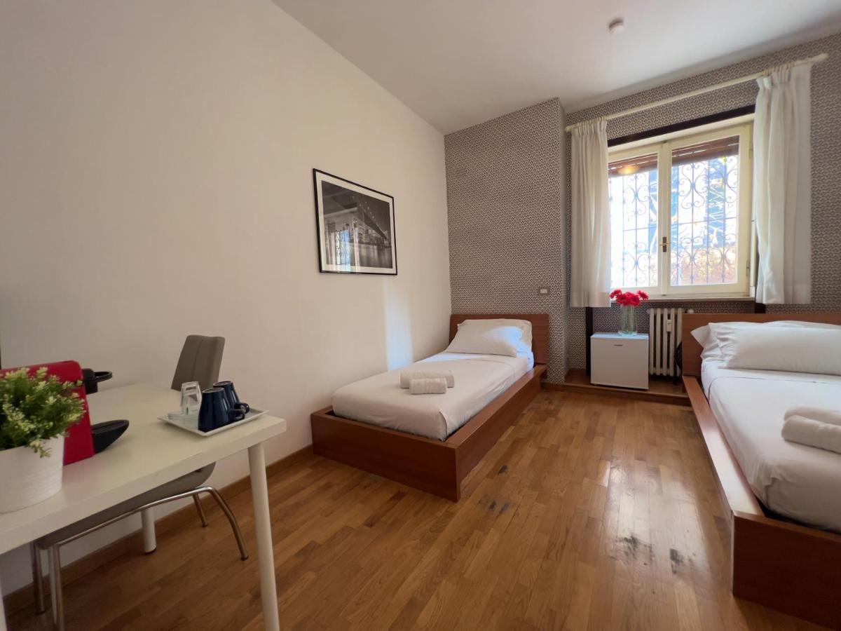 Appartme Guest House Seveso 40 Milan Bagian luar foto