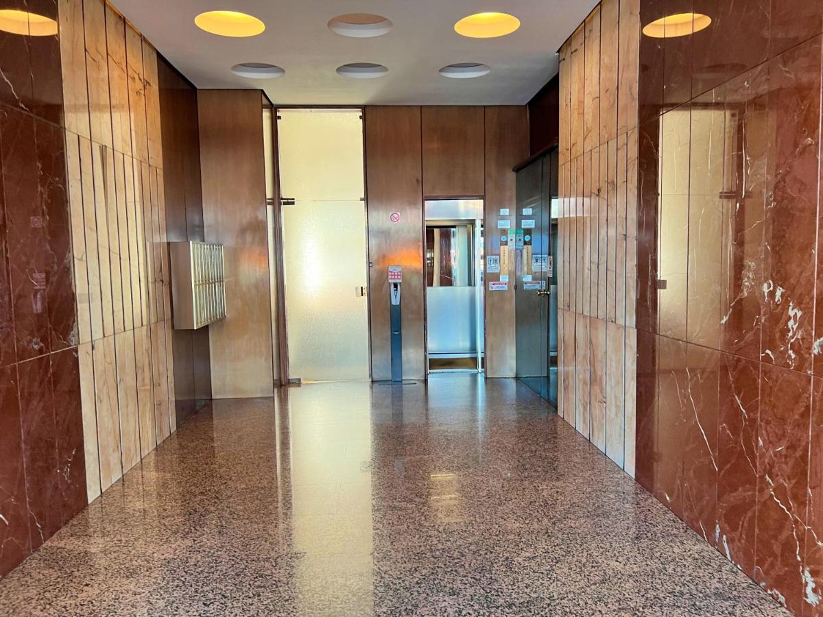 Appartme Guest House Seveso 40 Milan Bagian luar foto